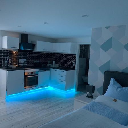 Modern Renovated Apartment Suited For Business Consultants - In Close Distance To Dt, Dhl And Un Campus - Reserved Parking Бон Екстериор снимка