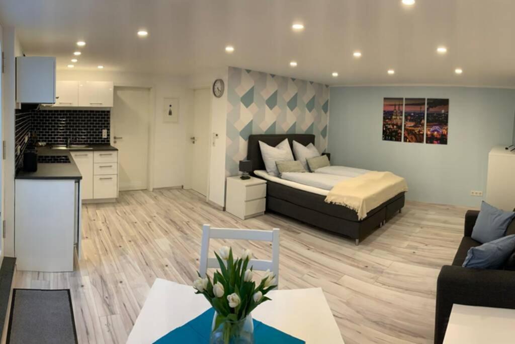 Modern Renovated Apartment Suited For Business Consultants - In Close Distance To Dt, Dhl And Un Campus - Reserved Parking Бон Екстериор снимка