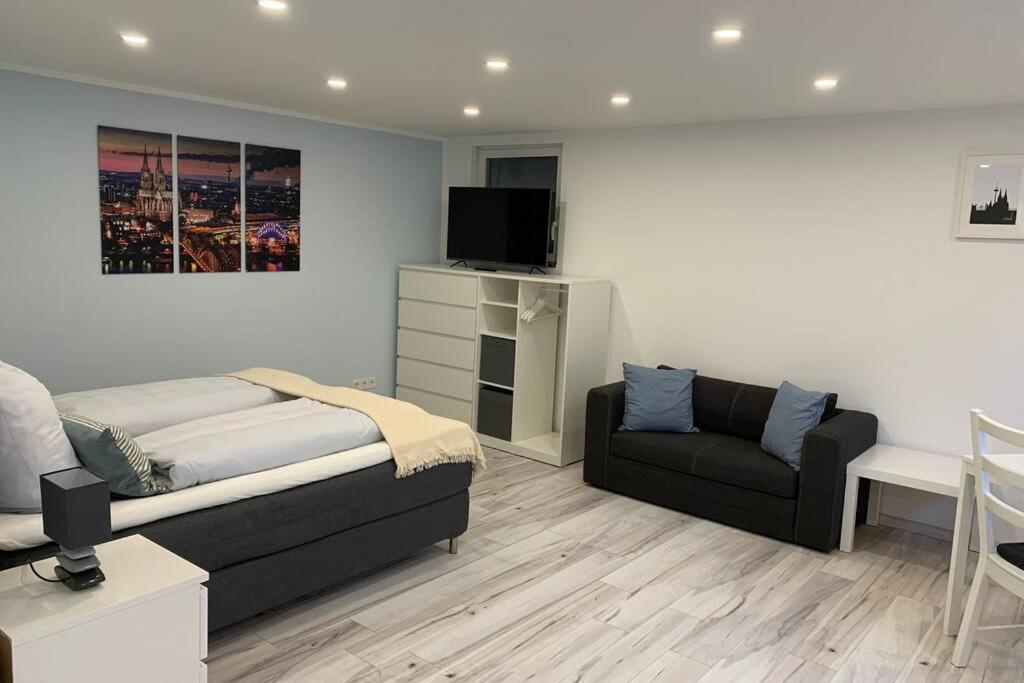 Modern Renovated Apartment Suited For Business Consultants - In Close Distance To Dt, Dhl And Un Campus - Reserved Parking Бон Екстериор снимка